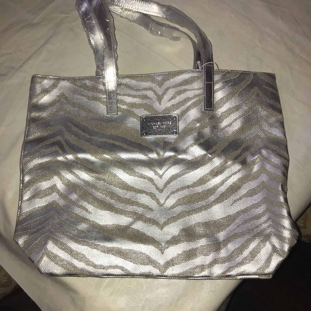 Michael kors tote